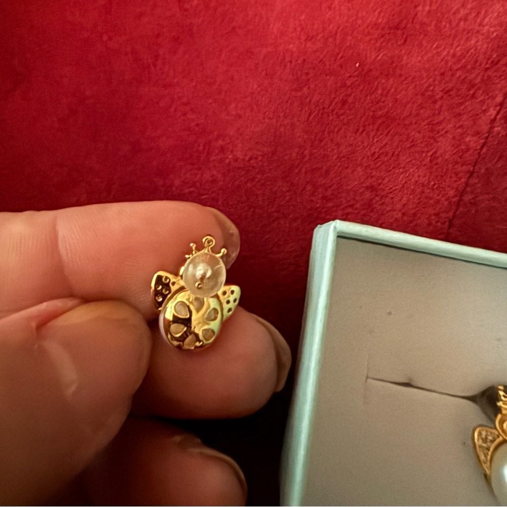 🔥🔥 SALE Gold and Authentic Pearl Owl Stud Earrings - Picture 2 of 2